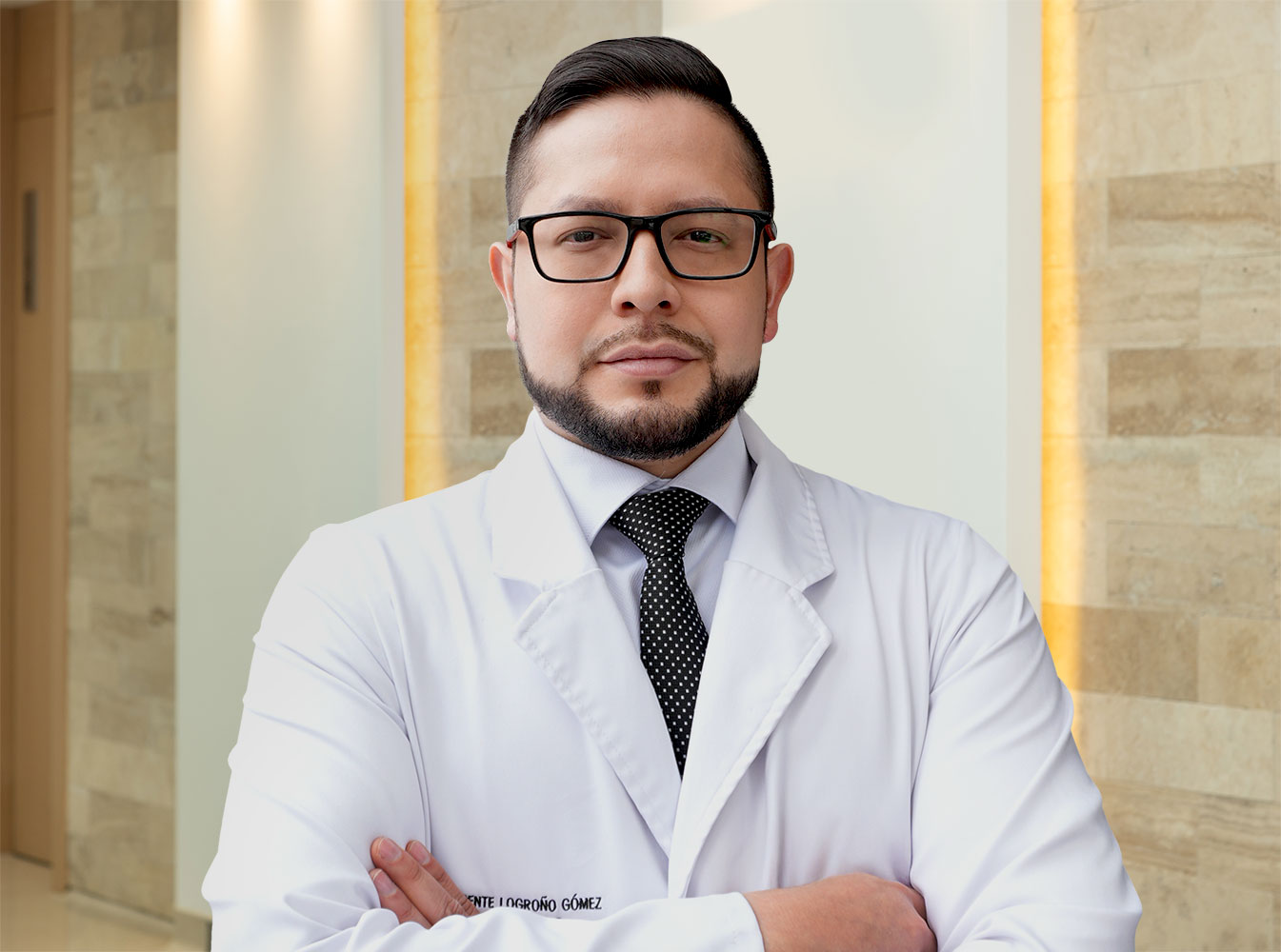 Dr. Vicente Logroño — Cardiología en Clínica Latino